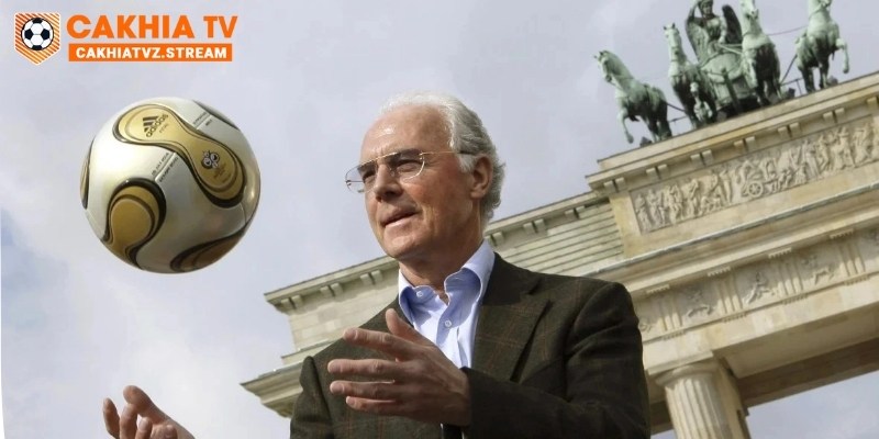 Franz Beckenbauer - Cầu thủ xuất sắc và có ảnh hưởng sâu sắc nhất